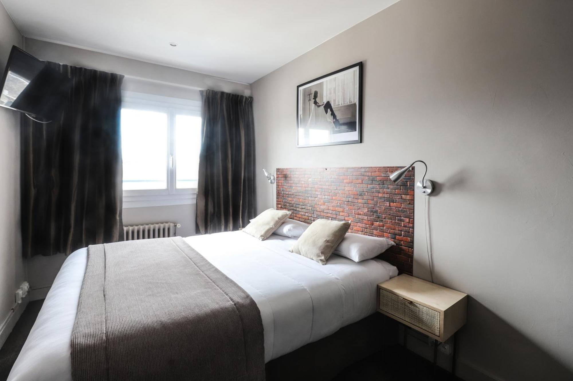 אורליאן Hotel Des Cedres מראה חיצוני תמונה