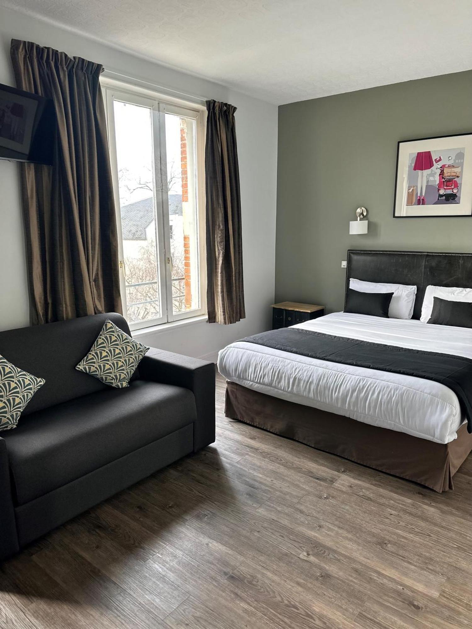 אורליאן Hotel Des Cedres מראה חיצוני תמונה